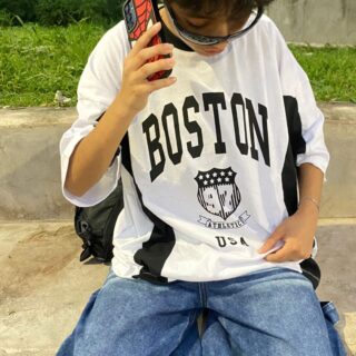 Remera boxi fit "Boston"☄️